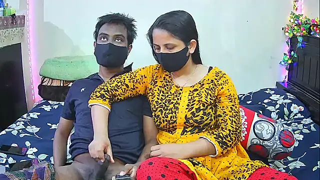 Hot Nila online show from 02/15/26, 03:51