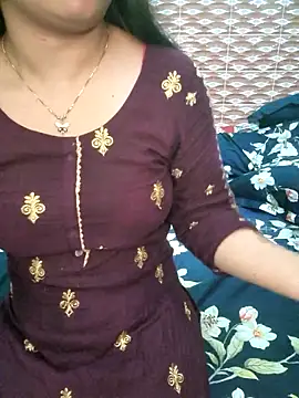 Hot Nila online show from 03/22/26, 04:27