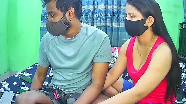 Hot Nila online show from 11/26/25, 04:01