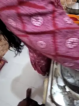 Hot Nila online show from 04/27/26, 04:38