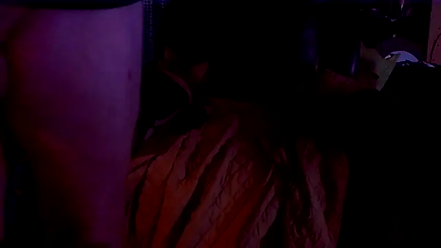 Snapshot of bluedragon0525 chatting on 03/04/26, 12:29 bluedragon0525 online show from 03/04/26, 12:29