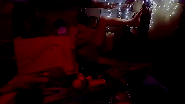 Snapshot of bluedragon0525 chatting on 11/22/25, 08:02 bluedragon0525 online show from 11/22/25, 08:02