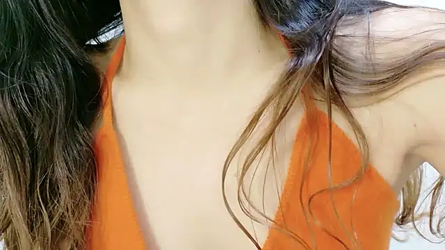 Mary-JP online show from 10/22/25, 04:34