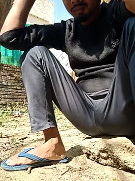 aryan 8051 online show from 11/19/25, 05:18