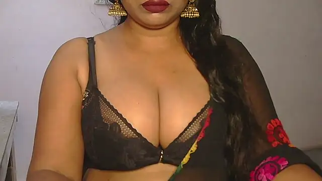 Lovely-payal online show from 03/15/26, 04:19
