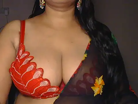 Snapshot of Lovely-payal chatting on 07/15/26, 03:52 Lovely-payal online show from 07/15/26, 03:52