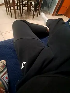 twooloverss online show from 12/14/25, 08:03