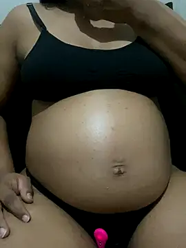 Snapshot of Mariaapimentinha chatting on 10/06/25, 12:45 Mariaapimentinha online show from 10/06/25, 12:45