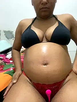 Snapshot of Mariaapimentinha chatting on 09/25/25, 12:16 Mariaapimentinha online show from 09/25/25, 12:16