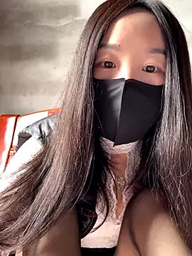 SSSniang- online show from 11/29/25, 05:51