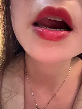 SSSniang- online show from 10/27/25, 01:34