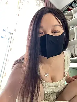 SSSniang- online show from 05/06/26, 12:47