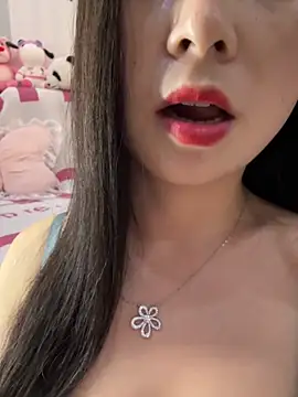 SSSniang- online show from 11/11/25, 12:33