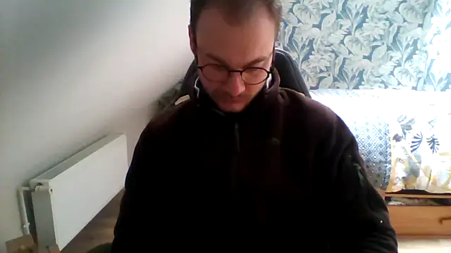 Snapshot of coquin5995 chatting on 03/11/25, 03:45 coquin5995 online show from 03/11/25, 03:45