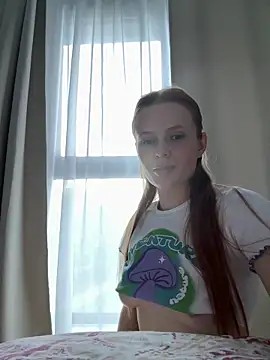 Snapshot of uhlala__ chatting on 06/17/26, 04:28 uhlala online show from 06/17/26, 04:28