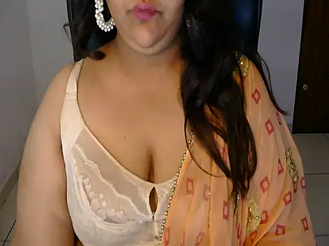 Snapshot of Jenny_lovee chatting on 07/07/26, 06:55 Jenny lovee online show from 07/07/26, 06:55