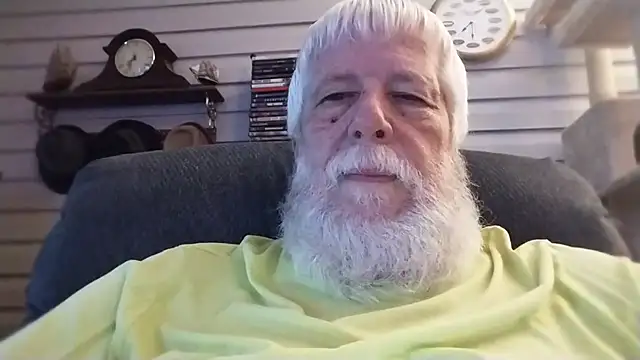 Snapshot of Futura_intx chatting on 07/14/26, 12:33 Futura intx online show from 07/14/26, 12:33