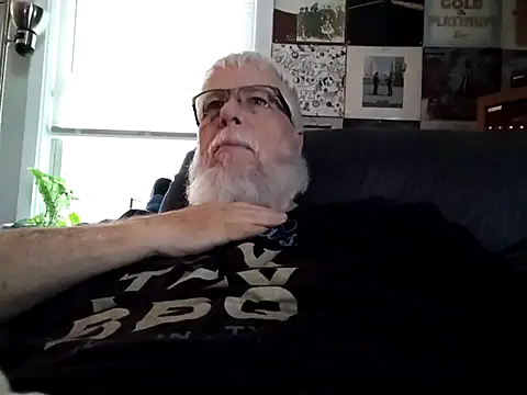 Snapshot of Futura_intx chatting on 09/12/25, 07:35 Futura intx online show from 09/12/25, 07:35