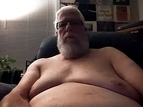 Snapshot of Futura_intx chatting on 09/15/25, 10:05 Futura intx online show from 09/15/25, 10:05