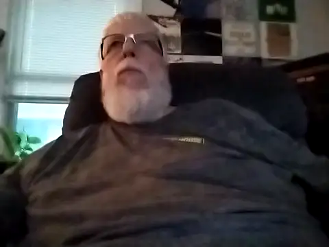 Snapshot of Futura_intx chatting on 09/20/25, 12:04 Futura intx online show from 09/20/25, 12:04