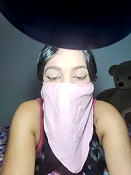 lucianamorales online show from 03/17/25, 08:09