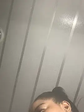 sexytinashe21 online show from 02/27/26, 07:35