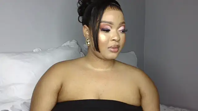sexytinashe21 online show from 09/19/25, 10:25