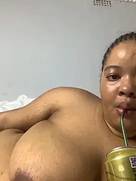 sexytinashe21 online show from 10/25/25, 07:25