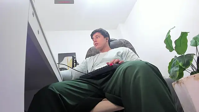 Thom Ohtani online show from 11/18/25, 11:26