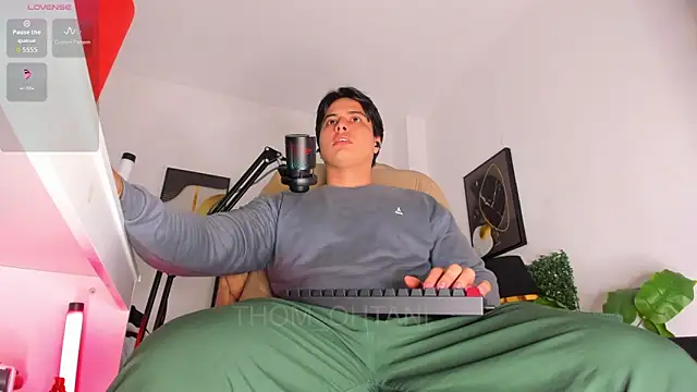 Thom Ohtani online show from 04/12/26, 09:51