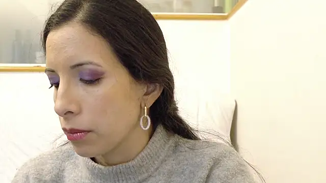 Snapshot of amabel_zambrano chatting on 03/11/25, 08:52 amabel zambrano online show from 03/11/25, 08:52