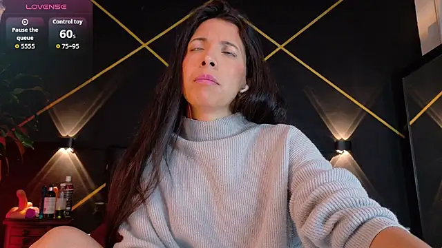 Snapshot of amabel_zambrano chatting on 11/18/25, 11:46 amabel zambrano online show from 11/18/25, 11:46