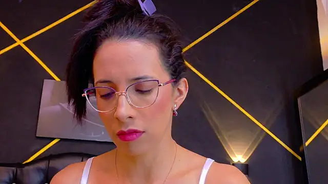 amabel zambrano online show from 05/14/26, 11:07