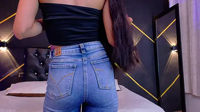 amabel zambrano online show from 04/21/26, 07:59