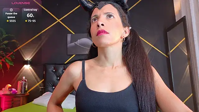 Snapshot of amabel_zambrano chatting on 10/31/25, 09:39 amabel zambrano online show from 10/31/25, 09:39