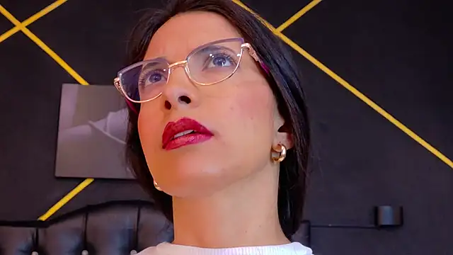 Snapshot of amabel_zambrano chatting on 02/12/26, 01:33 amabel zambrano online show from 02/12/26, 01:33