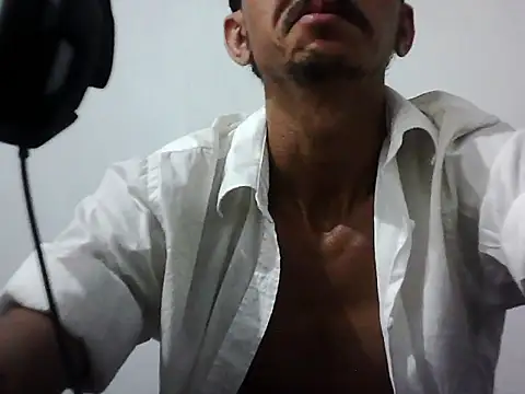 MagrinhoSaradoo online show from 12/14/25, 09:04