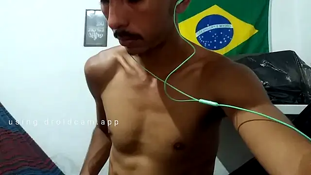 MagrinhoSaradoo online show from 03/22/25, 01:30