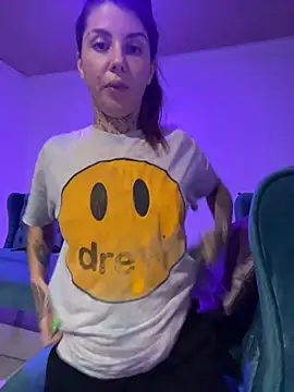 Izy cute  online show from 01/18/26, 02:59