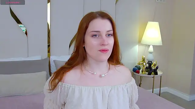 EllieGarson online show from 10/18/25, 05:04