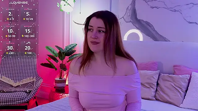 Snapshot of EllieGarson chatting on 02/06/26, 05:09 EllieGarson online show from 02/06/26, 05:09