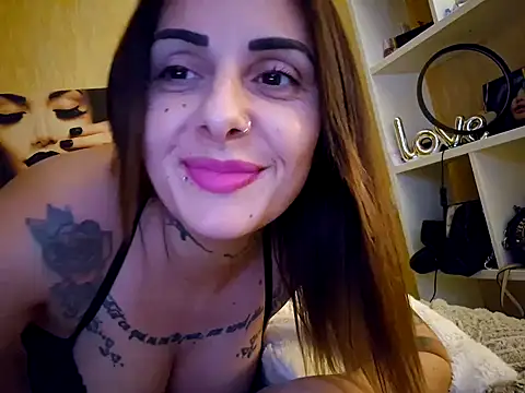 brune caliente online show from 02/09/25, 08:45