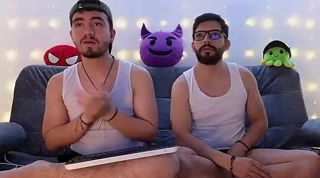 Snapshot of ErickBrant chatting on 02/06/25, 11:15 ErickBrant online show from 02/06/25, 11:15