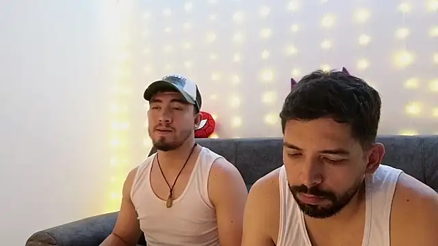 Snapshot of ErickBrant chatting on 02/23/25, 03:45 ErickBrant online show from 02/23/25, 03:45