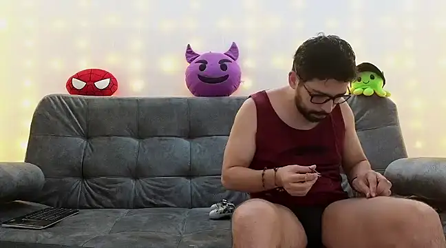 Snapshot of ErickBrant chatting on 02/03/25, 10:11 ErickBrant online show from 02/03/25, 10:11