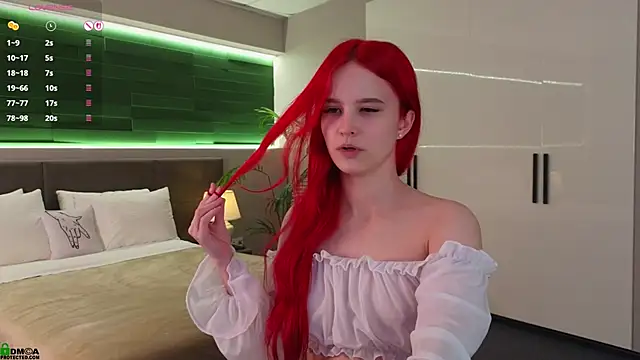 Snapshot of Rina_Red chatting on 11/07/25, 01:43 Rina Red online show from 11/07/25, 01:43