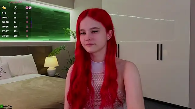 Snapshot of Rina_Red chatting on 11/08/25, 01:42 Rina Red online show from 11/08/25, 01:42