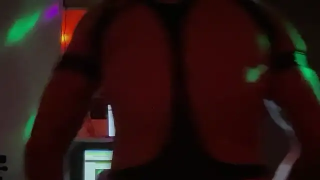 FoxxMiky7447 online show from 05/03/26, 06:07