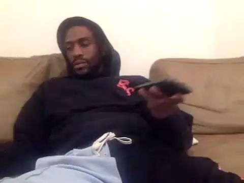 Snapshot of mileshighclub420 chatting on 03/20/25, 10:18 mileshighclub420 online show from 03/20/25, 10:18