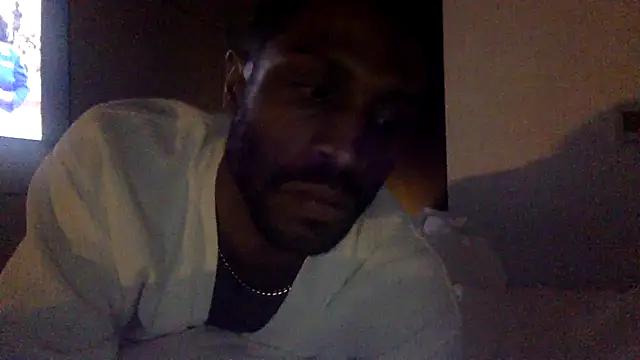 Snapshot of mileshighclub420 chatting on 03/22/25, 10:39 mileshighclub420 online show from 03/22/25, 10:39